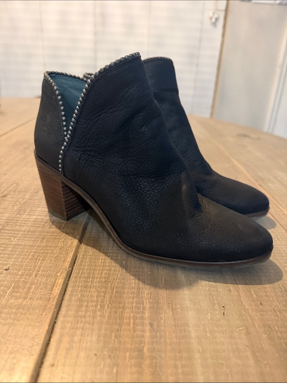 Lucky Brand Black Leather Ankle Booties with Studded Collar